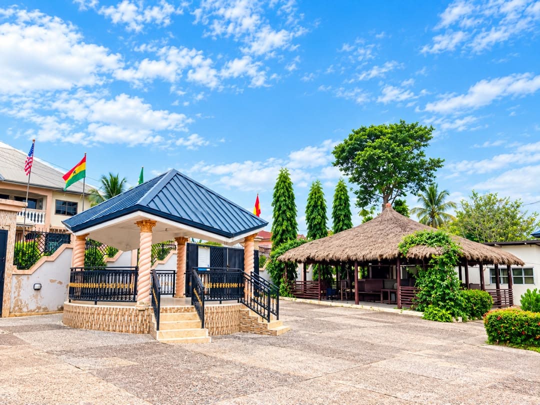 Traditional summer hut at Royal Solwezi Lodge